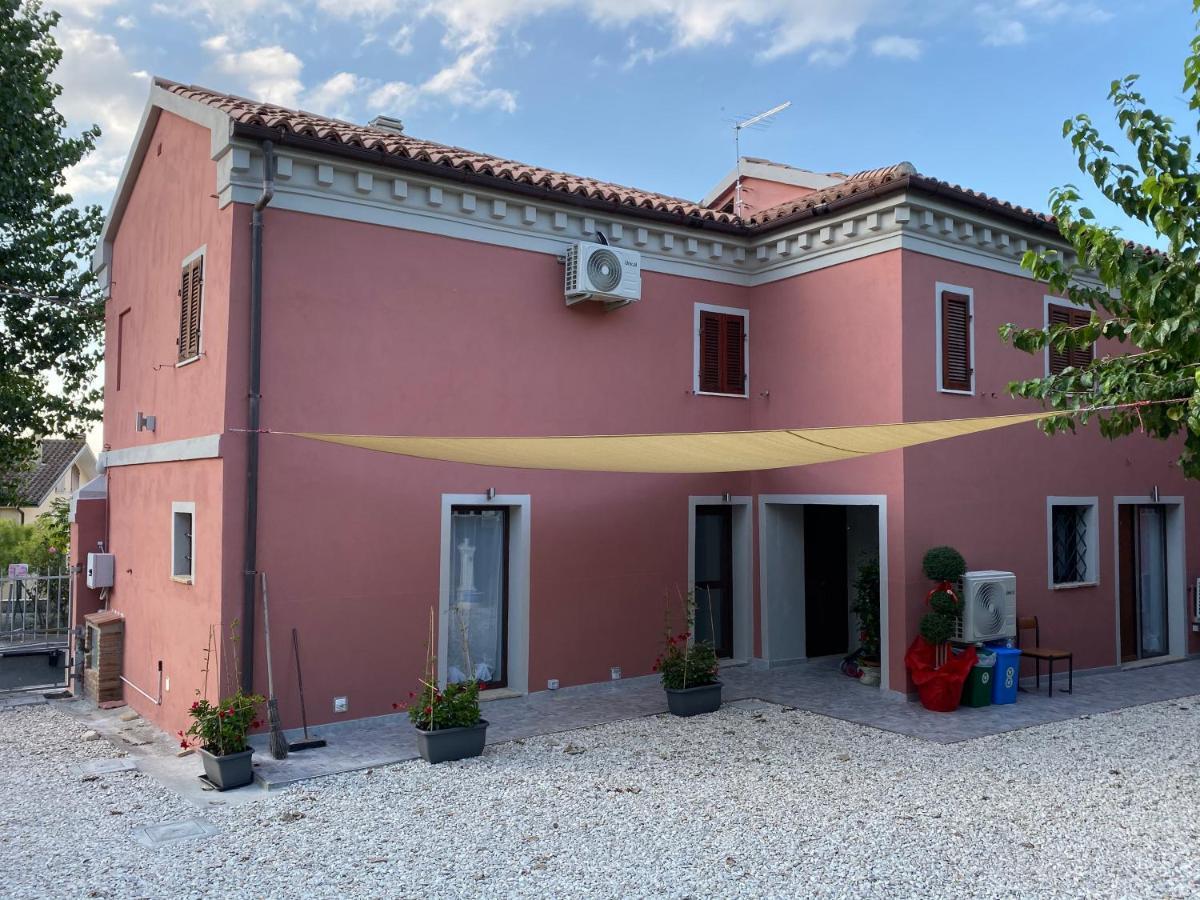 B&B La Grancia Chiaravalle Marche Exteriér fotografie
